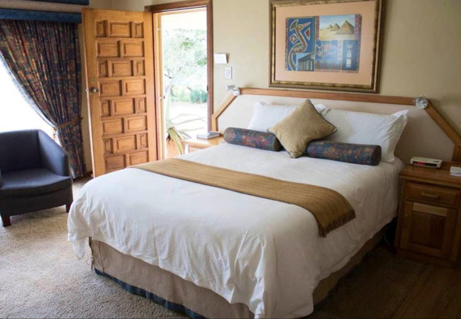 Deluxe King with Kitchenette