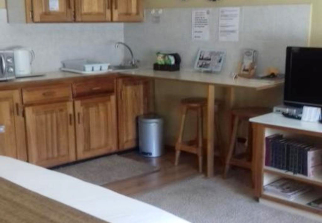 Deluxe King with Kitchenette