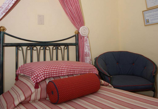 Standard Twin / King Room