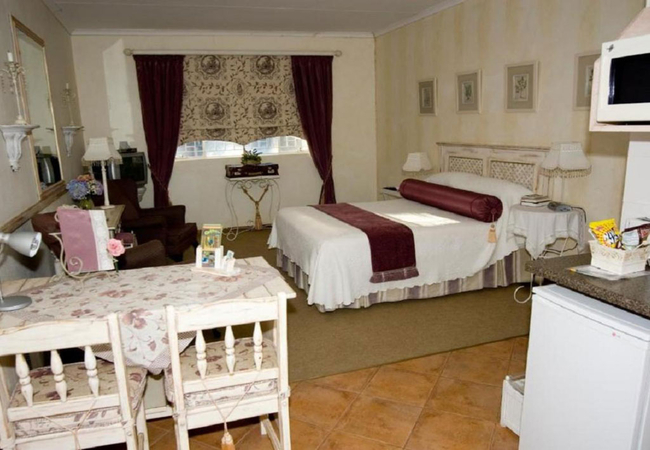 Deluxe King with Bath