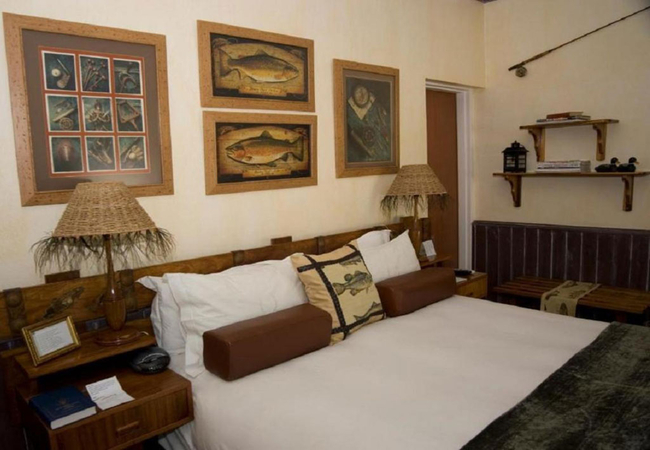 Deluxe Queen Room with Shower