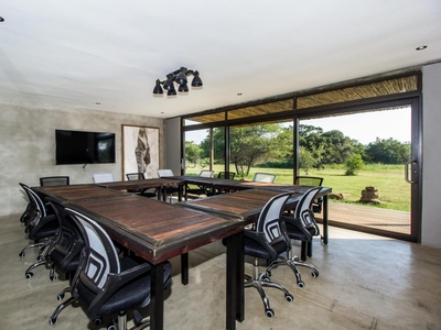 Lookout Safari Lodge