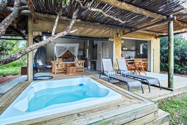 Deluxe Chalet (with Jacuzzi)