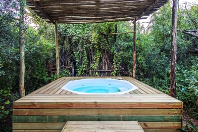 Deluxe Chalet (with Jacuzzi)