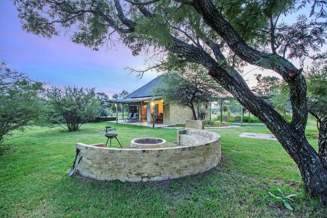 Executive Tented Chalet (with Jacuzzi)