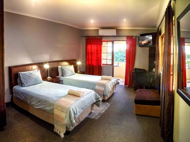 Twin Rooms