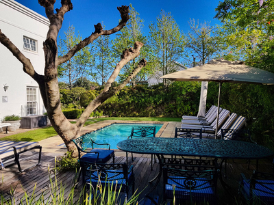 Maison Chablis Guest House
