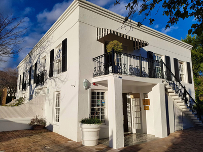 Maison Chablis Guest House