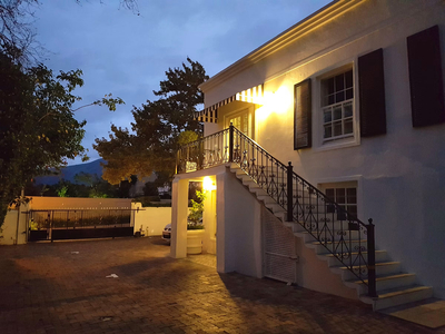 Maison Chablis Guest House