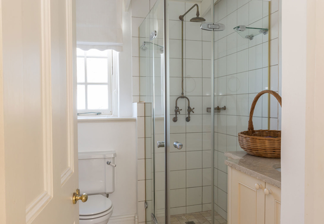 Majestic Three Bedroom Apartment