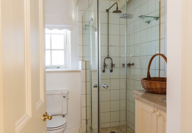 Majestic Three Bedroom Apartment