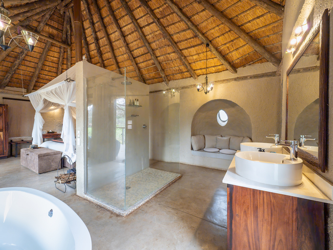 River Lodge Thatched Suite