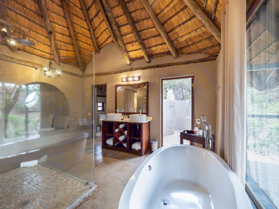 River Lodge Thatched Suite