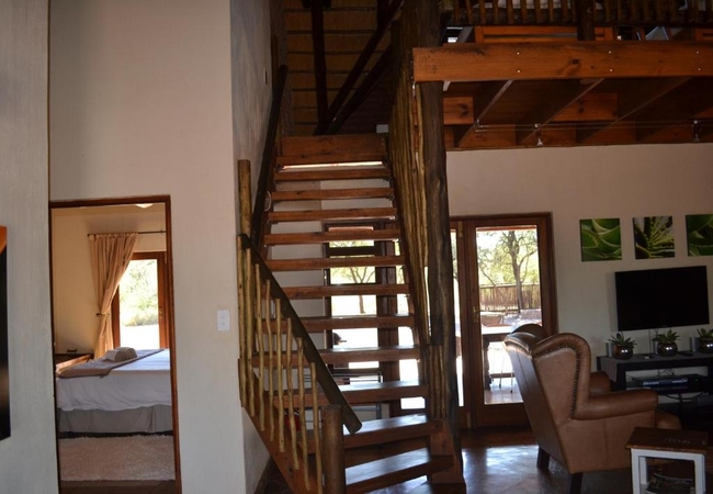 Makhato 84 Bush Lodge