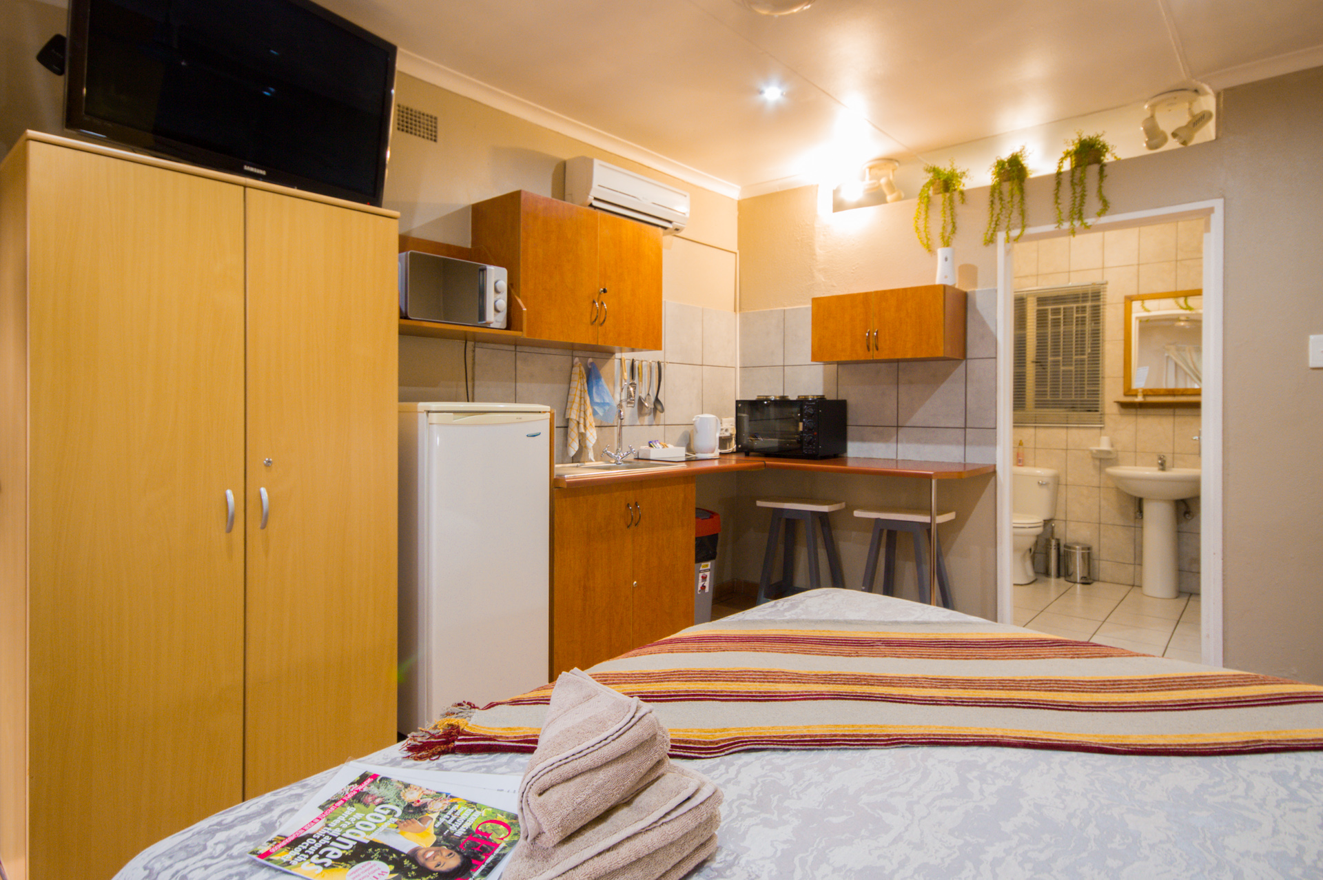 King or Twin (Self Catering) 11