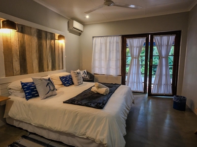 Double Room: White Marlin