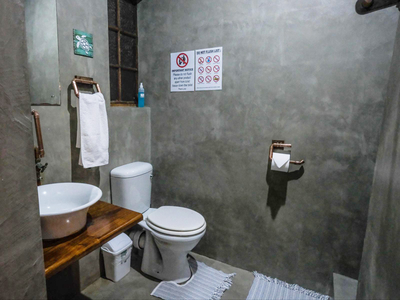 Double Room: White Marlin