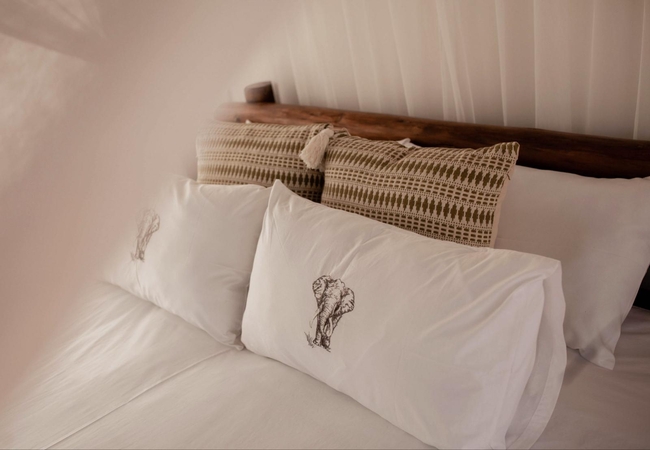 Unit Four: Honeymoon Bush Villa