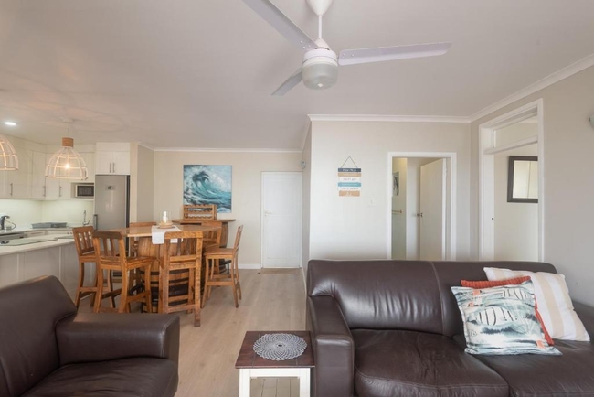 Open Plan Lounge, Dining, Kitchen area