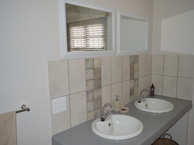 One Bedroom Cottage 1