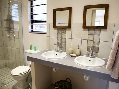 Two Bedroom Cottage 3