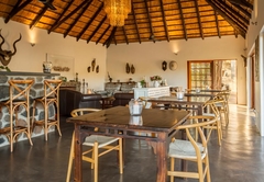 Mbizi Bush Lodge