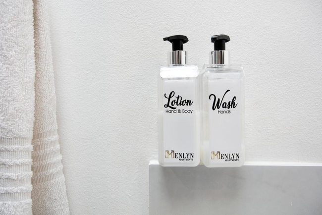 Family Apartment with Pool View 