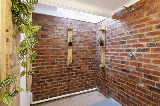 Family Apartment with Pool View 