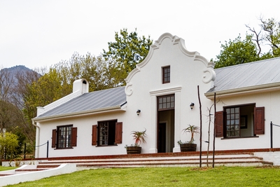 Merle Manor House