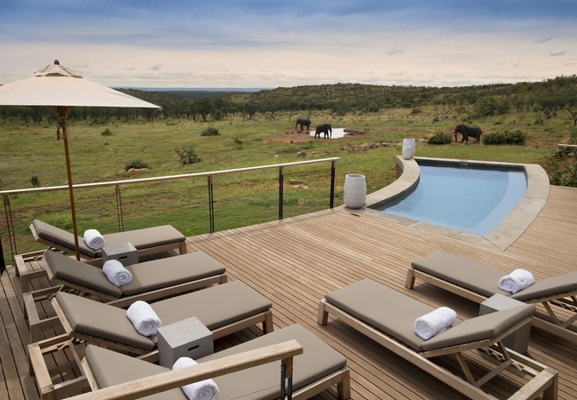 Mhondoro Game Lodge