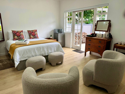 Luxury Queen Room