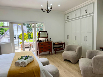 Luxury Queen Room