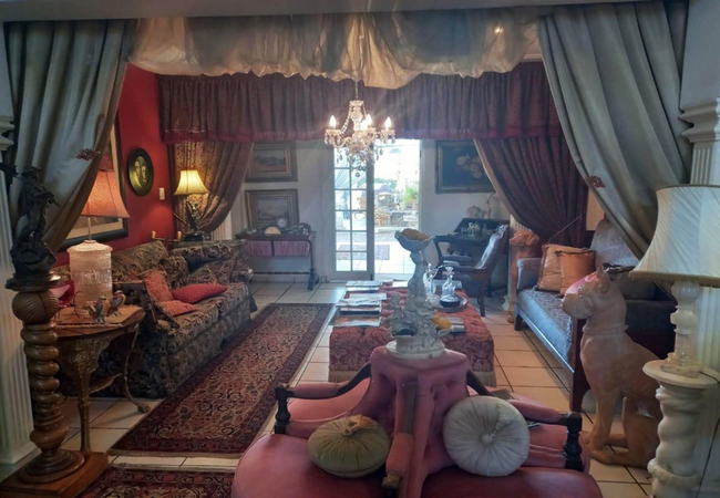 Michael-Angelo Guest House