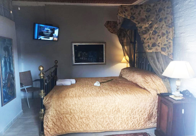 Standard Room With Double Brass Bed