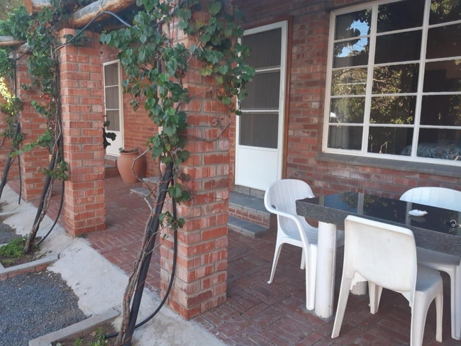 Self-Catering Apartment - Pet friendly