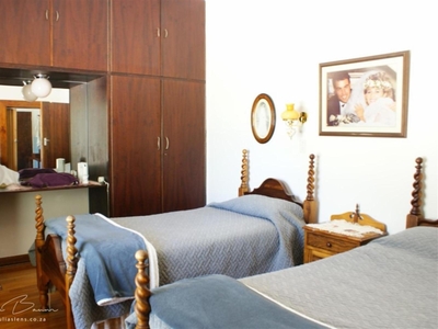 Twin Room - Not pet friendly