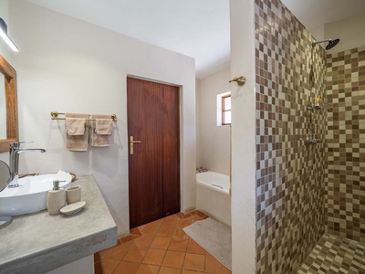 Milima Big 5 Safari Lodge