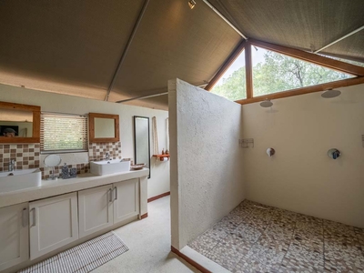 Milima Big 5 Safari Lodge