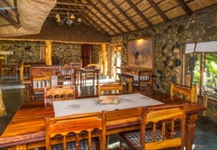 Mkuze Falls Game Lodge 