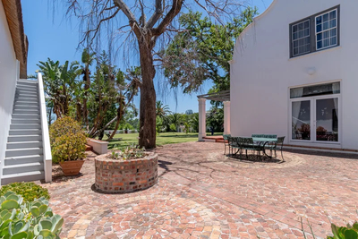 Mont Angelis Manor