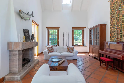 Mont Angelis Manor