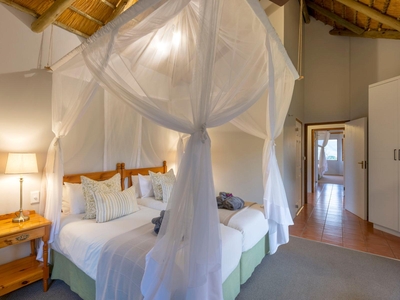 Family Suite (Bath and Shower)