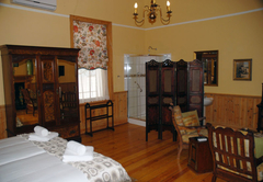 Moonlight Manor Boutique Guesthouse