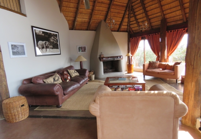 Main lodge - sitting room