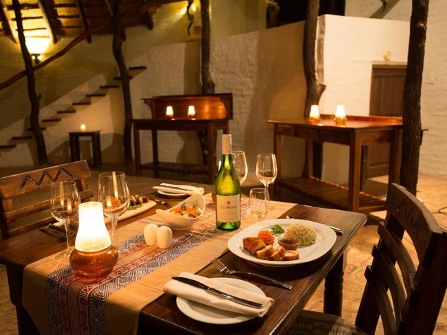 Mopane Bush Lodge
