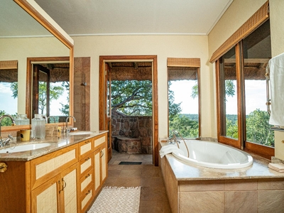 Morala Lodge