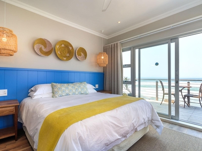 Deluxe Corner Suite with Sea View