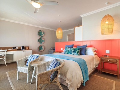 Deluxe Family Suite with Pool and Sea View