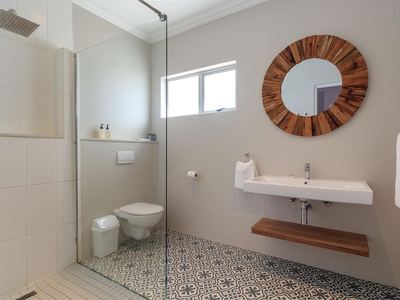 Deluxe Family Suite with Pool and Sea View