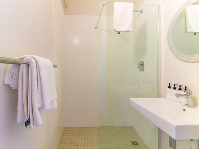 Deluxe Family Suite with Pool and Sea View